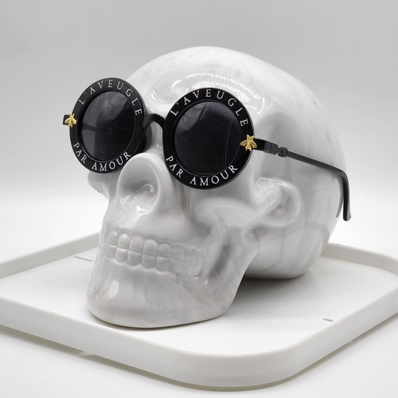 NWOT Black French 'Blind for love' Round Oversized Sunglasses - Picture 8 of 16